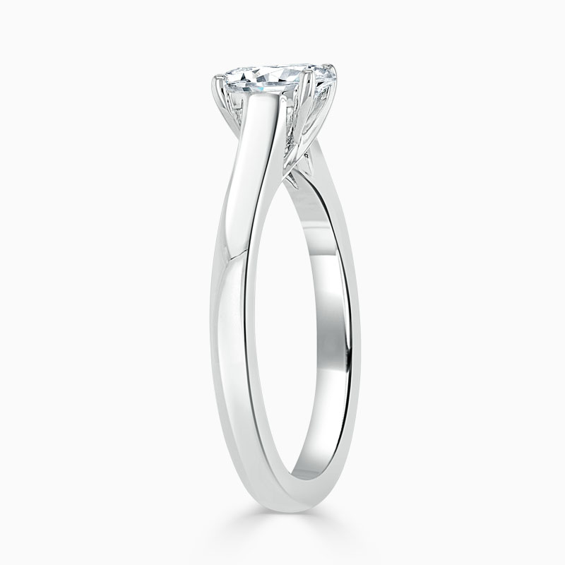 Platinum Oval Shape Openset Engagement Ring