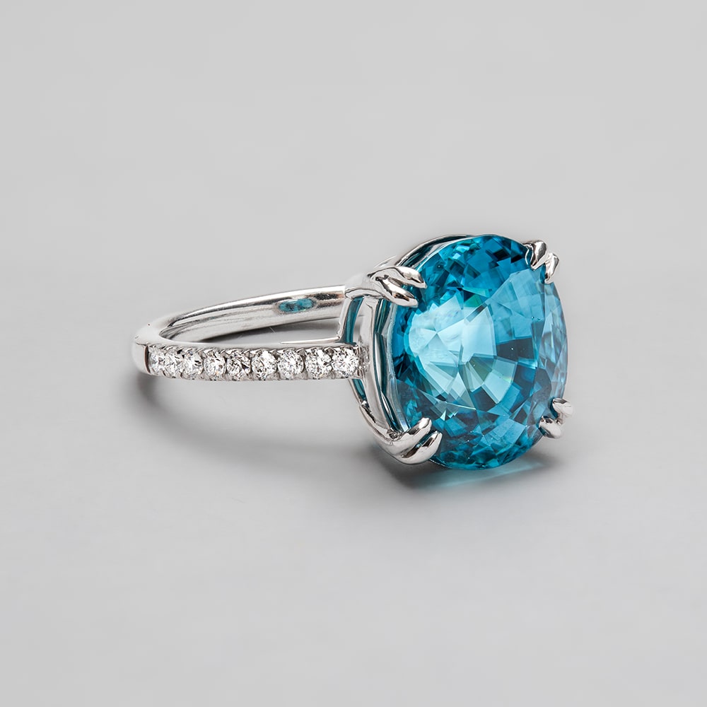 18ct White Gold Oval Blue Zircon & Diamond Ring