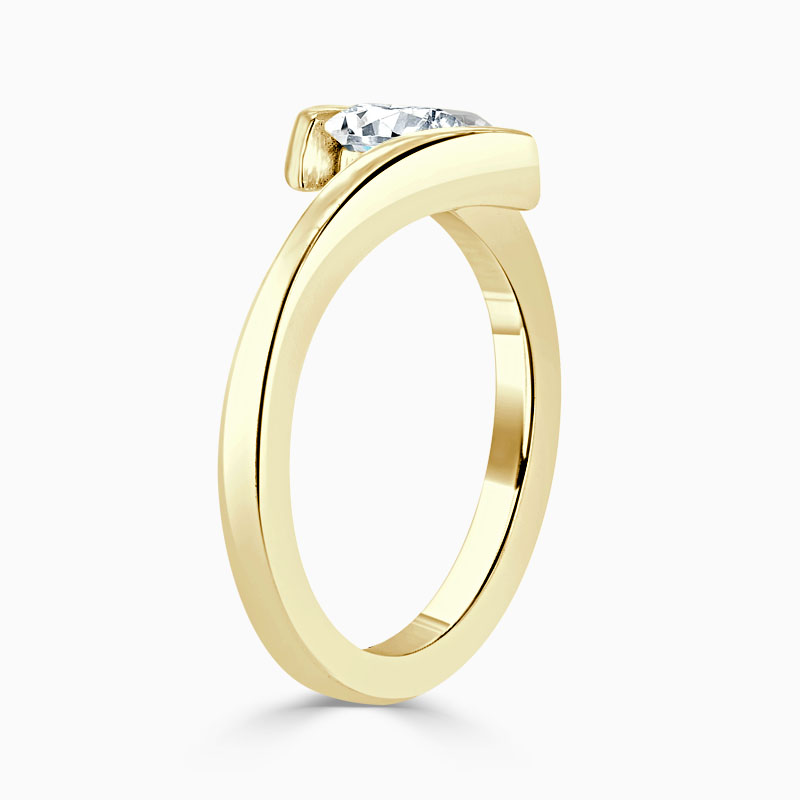 18ct Yellow Gold Oval Shape Crossover Engagement Ring