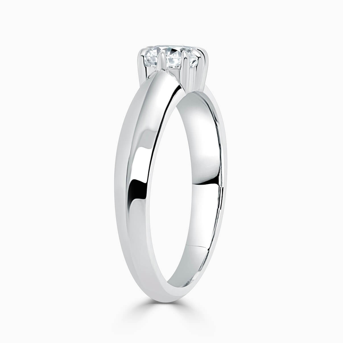 18ct White Gold Cushion Cut 8 Claw With Taper Engagement Ring