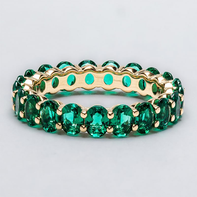 18ct Yellow Gold Oval Shape Lab Emerald Claw Set Full Eternity Ring