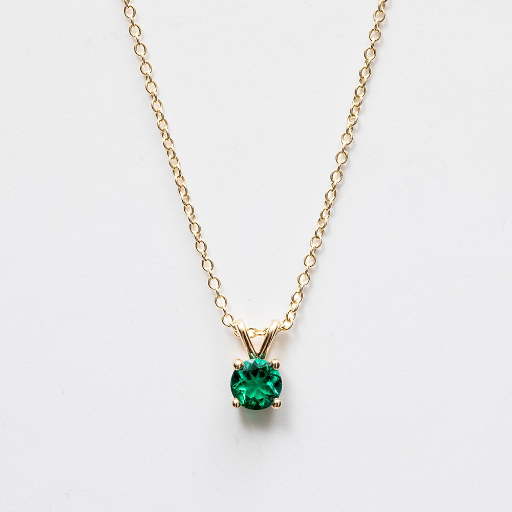 18ct Yellow Gold Round 5mm Lab Emerald 4 Claw Twin Bale Solitaire Pendant