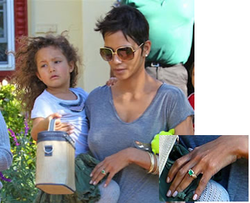halle berry engagement ring
