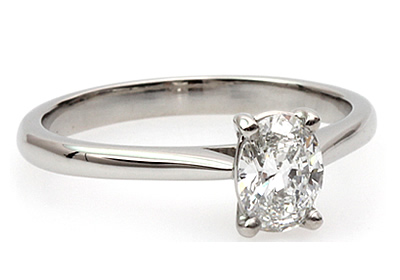 oval cut diamond engagement ring 