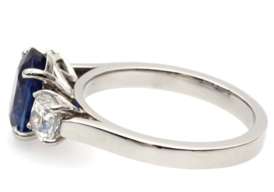 Diamond and sapphire ring 